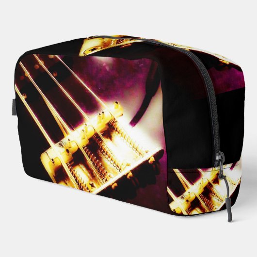 De basis van een Bass Print Cut Sew Bag Toilettasje (Rechterhoek)