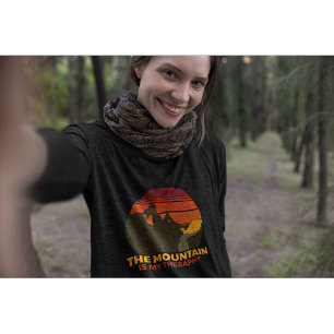 De berg is mijn therapie outdoor avontuur t-shirt