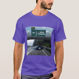 De beroemde slingerende auto meme vrienden familie t-shirt