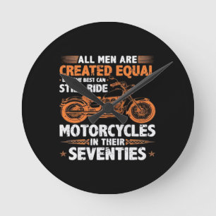 De beste mannen kunnen nog steeds motorfietsen in ronde klok