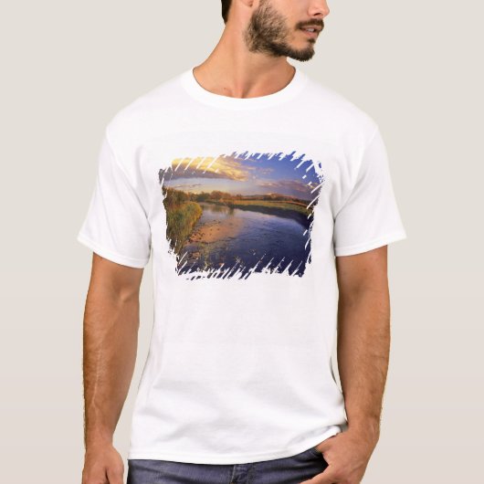 De Big Hole rivier bij eindelijk licht bij Jackson T-shirt (Voorkant)