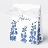 De blauwe bloemen van Delphinium Bedankdoosjes (Voorkant Zijde)