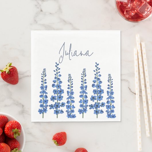 De blauwe bloemen van Delphinium Servet (Insitu)