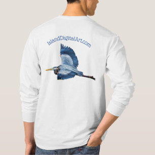 De blauwe reiger van het eiland tijdens de vlucht t-shirt