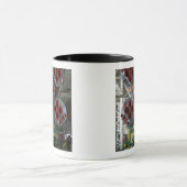 De boosters van het TMA-14-ruimtevaartuig Soyuz Mok (Midden)