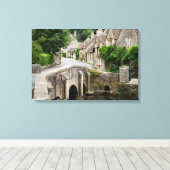 De brug in Castle Combe, UK canvas Afdruk (Insitu (Houten vloer))
