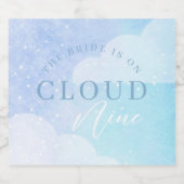 De bruid is op Cloud Nine Bruidsfeest  Likeurfles Etiket (Enkel label)