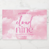 De bruid is op wolk negen roze Vrijgezellenfeest Sparkling Wijnetiket (Enkel label)