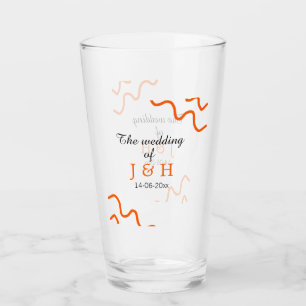 De bruiloft van het echtpaar toevoegen naam terrac glas