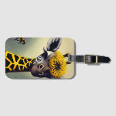 De Bumble Giraffe Whimsical Digitale Kunst Bagagelabel (Voorkant (horizontaal))