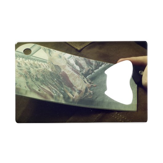 De Butcher. Kredietkaart Flessenopener (Achterkant Horizontaal)