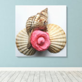 De Camellia en de Shells Canvas Afdruk (Insitu (Houten vloer))