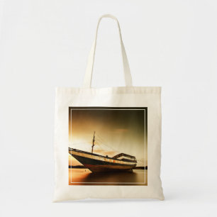 De carrosserie van het oude schip Bali, Indonesi Tote Bag