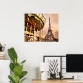 De carrousel en de Eiffeltoren Poster (Thuiskantoor)