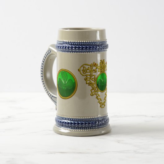 DE CELTISCHE HART VAN SAINT PATRICK BIERPUL (Voorkant links)