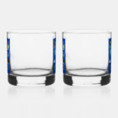 De Drakenboot roept Whisky Glas (Rechts)