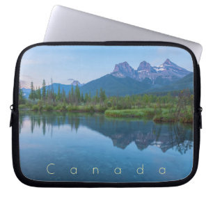 De drie zussen bij zonsopgang laptop sleeve