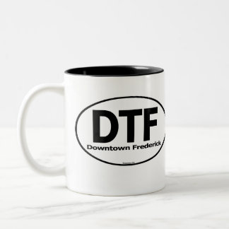 De DTF-Mok in het centrum van Frederick Tweekleurige Koffiemok