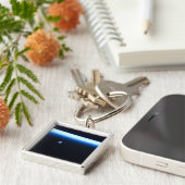 De dunne atmosfeer van de aarde en een gigantische sleutelhanger (Zijkant)