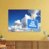 De echte wereldseinpost met blauwe lucht en wolken canvas afdruk (Insitu (Woonkamer))
