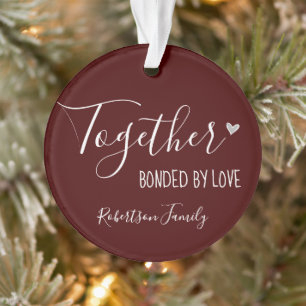 De eerste kerstfoto samen met een liefdesfoto ornament