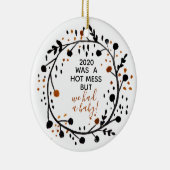 De eerste Kerstmis samen met een Baby Keramisch Ornament (Rechts)