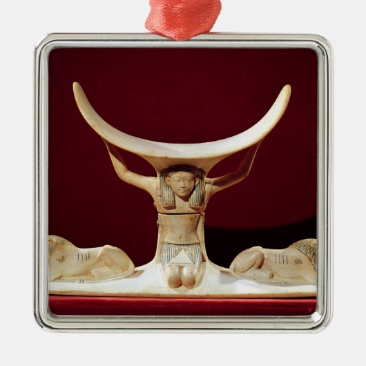 De Egyptische God van de Lucht, Shu. Metalen Ornament (Voorkant)