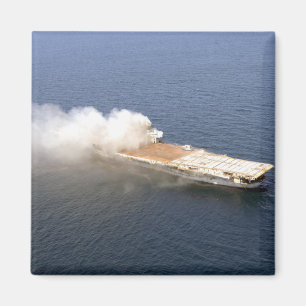 De ex-Oriskany, een buitenbedrijfgestelde vliegtui Magneet