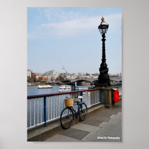 De Fiets langs de Theems Poster
