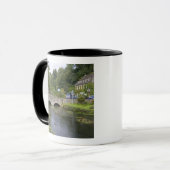 de forelstroom in het dorp Bibury, Mok (Voorkant links)