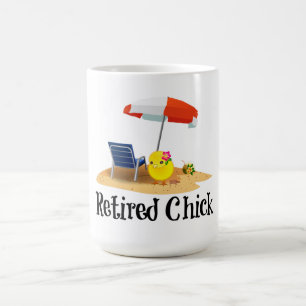 De gepensioneerde Chick op het strand Koffiemok
