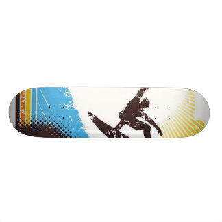 De golven zijn hoog skateboard
