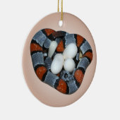 De grijsbandslang keramisch ornament (Rechts)