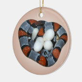 De grijsbandslang keramisch ornament (Links)