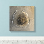De grootste bekende vulkaan in het zonnestelsel canvas afdruk (Insitu (Houten vloer))