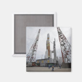 De H-IIB-raket op het lanceerpad Magneet (Voorkant / Achterkant)