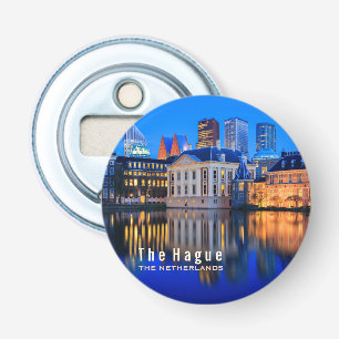 De Haagse skyline bij blauwe uur tekst Button Flesopener