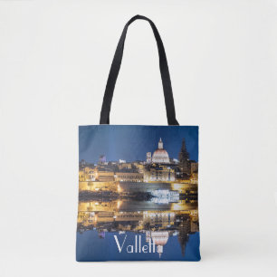 De haven van Valletta in de stad 's nachts Draagtas