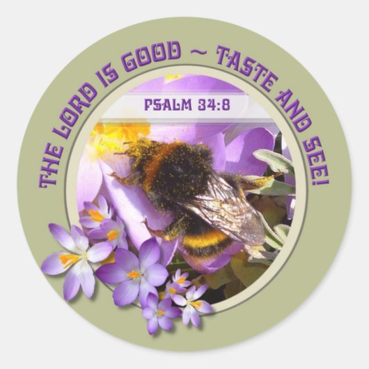 De Heer is goed, Bee op crocus Ronde Sticker (Voorkant)