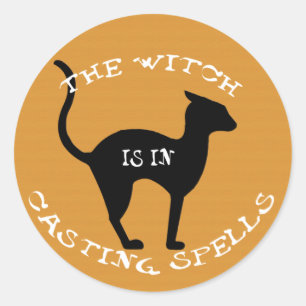 De heks zit in ronde sticker