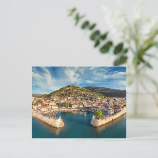 De historische haven van Nafpaktos, Griekenland Briefkaart