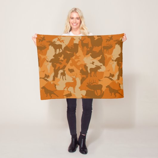 De hond van Cammo Fleece Deken (In situ)