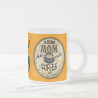 DE INSTANTE MOM voegt enkel KOFFIE (en een weinig Matglas Koffiemok