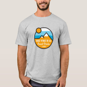 De K-12-patchstijl draaien T-shirt