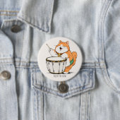 De kat speelt de trommel ronde button 7,6 cm (In situ)