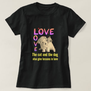 De katten- en hondenles in liefde t-shirt
