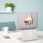 De Kerstman doet een dutje Sticker (Laptop op bureau)