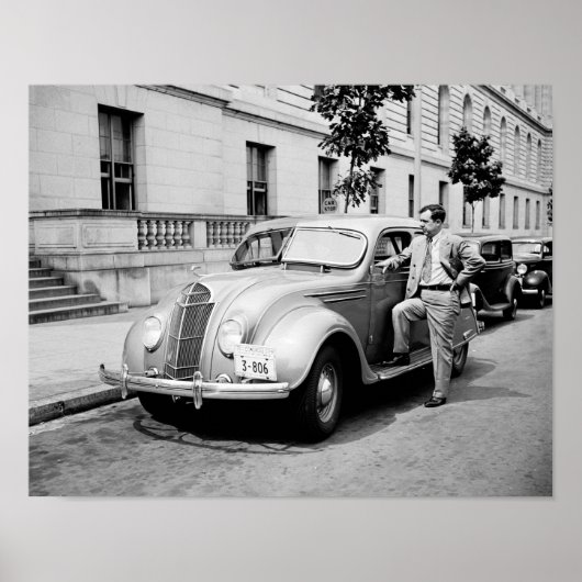 De Kingfish - Huey Long with zijne auto - 1935 Poster (Voorkant)
