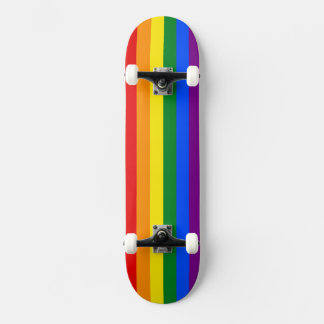 De kleuren van de regenboog skateboard