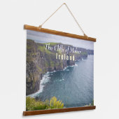 De kliffen van MoherTowering Cliffs Ierse kust Hangend Wandkleed (Gebogen)